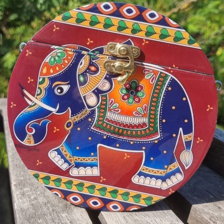 fb27fedd-9fc7-4f6c-b5ea-03b0813aefa7